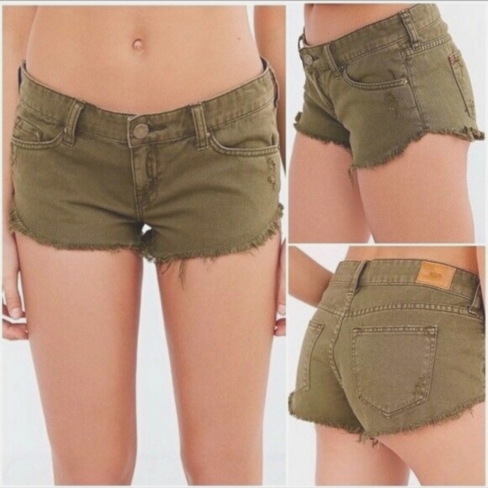 BDG Lowrise Dolphin Short